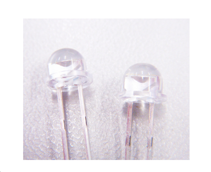 CREE科锐 C535A-WJN-CU0W0231 白色 LED 9000K 3.2V 20MA